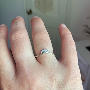 Pandora Tiara wishbone ring in sterling silver